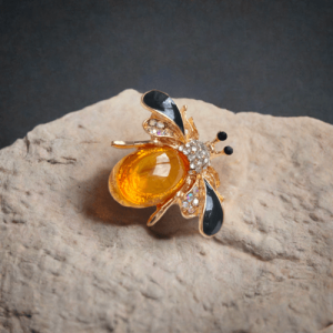 bee brooch